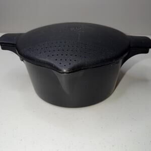Pampered Chef Micro Cooker Microwave Steamer Large 8 Cup 2 Quart 2778 Black